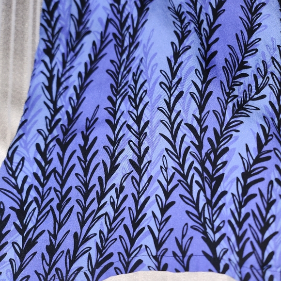 Bob Mackie Wearable Art 100% Silk Long Sleeve Blouse - Picture 7 of 8